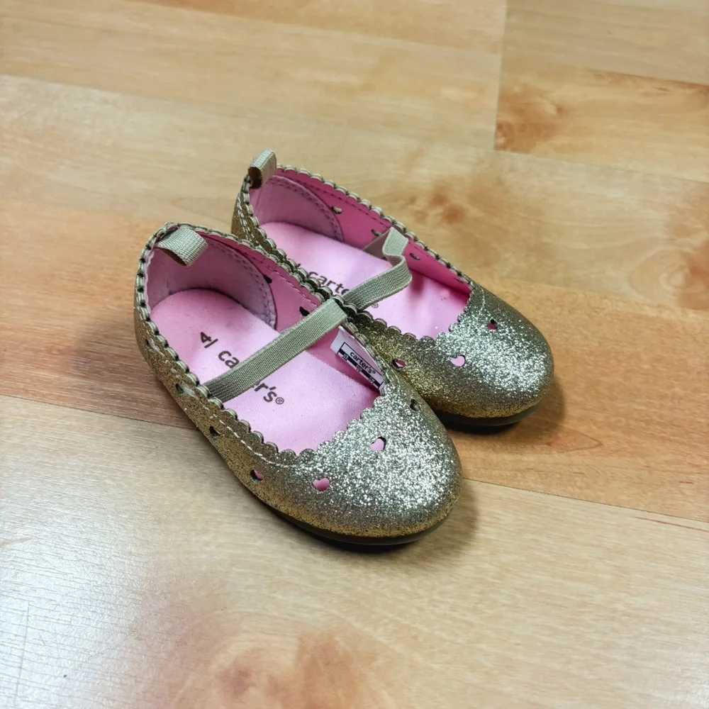 NWOT Carters Gold Sparkle Ellaria Mary Jane Flats Dress Shoes Size 4
